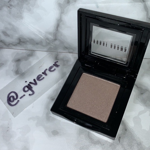 ASH (#4) Shimmer Wash Bobbi Brown Discontinued Eyeshadow - Picture 3 of 14